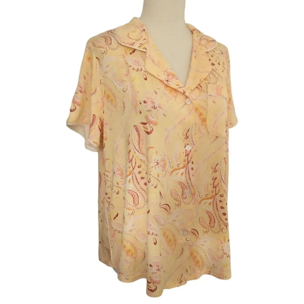 Stars Above Pajama Top New Tags Medium Paisley Pastel Yellow Soft Short Sleeves.
